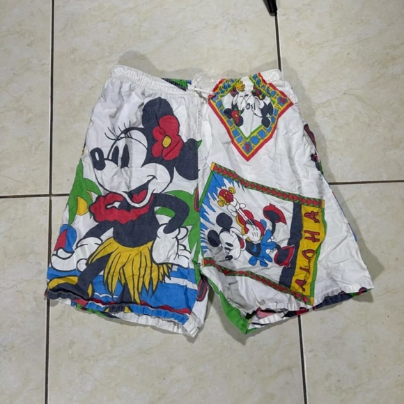 Rework Mickey and Friends Shorts Sz L - Picture 8 of 10